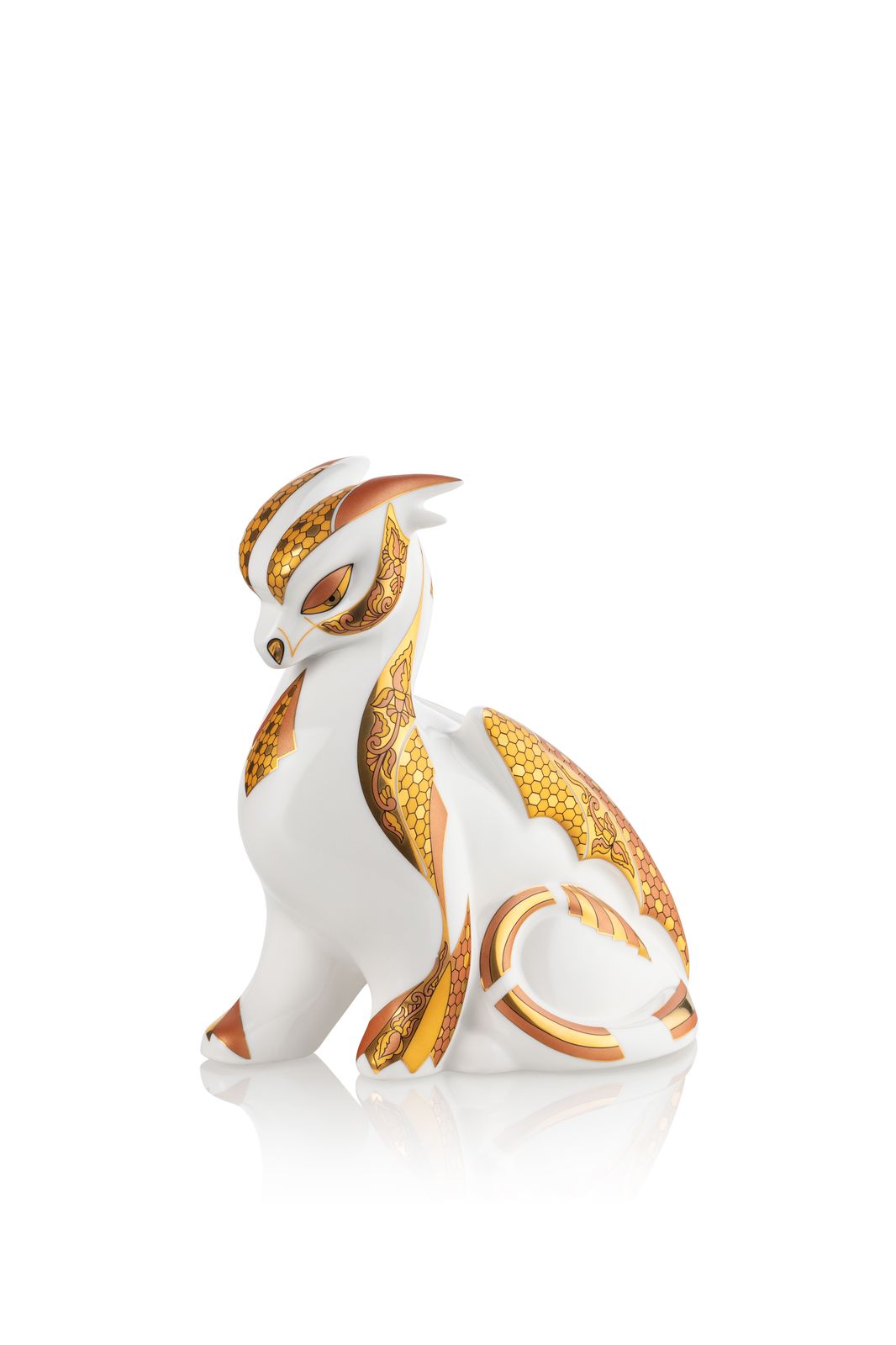 Porcelain figurine with gold
